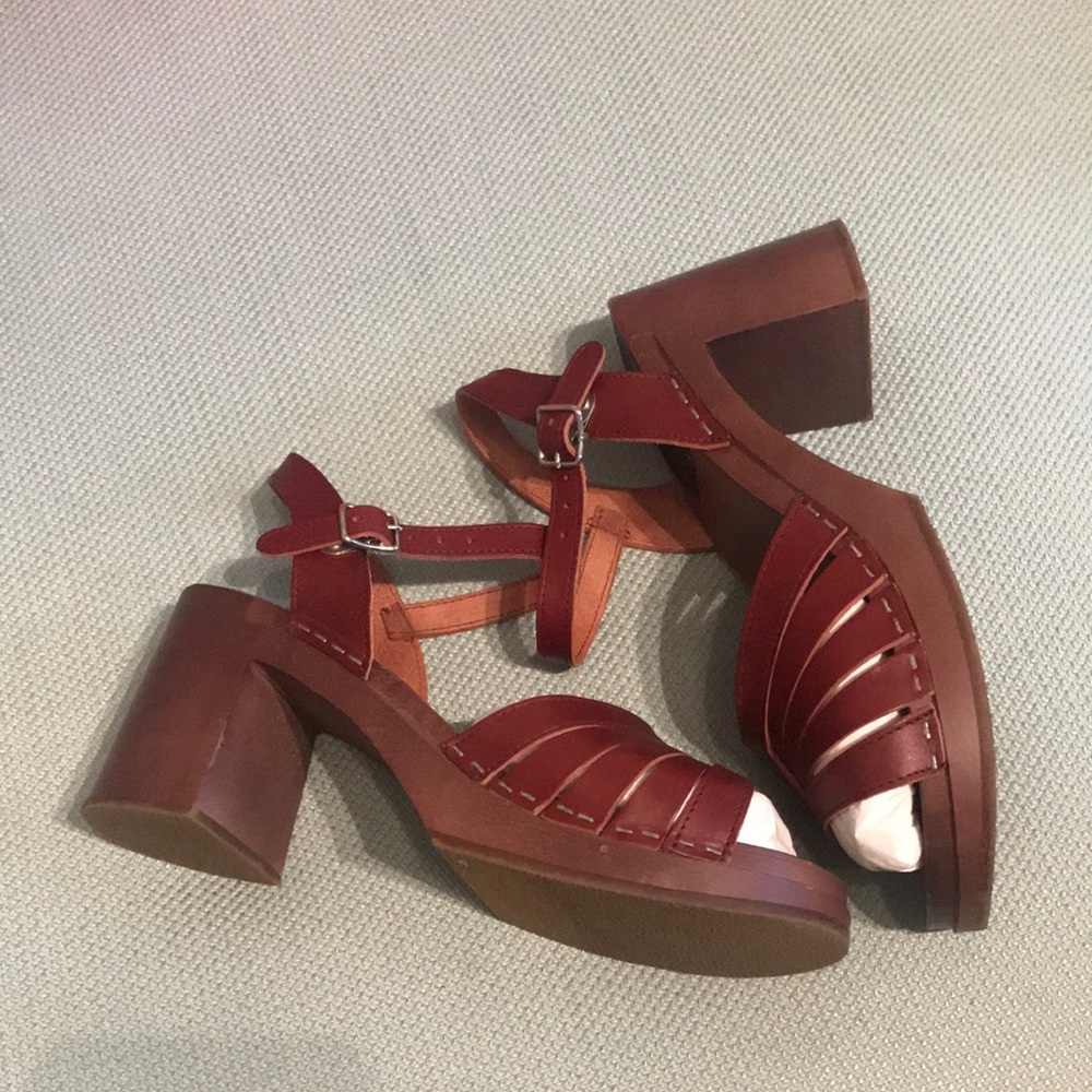 Swedish Hasbeens Bordeaux Strap Sandal - Picture 6 of 11